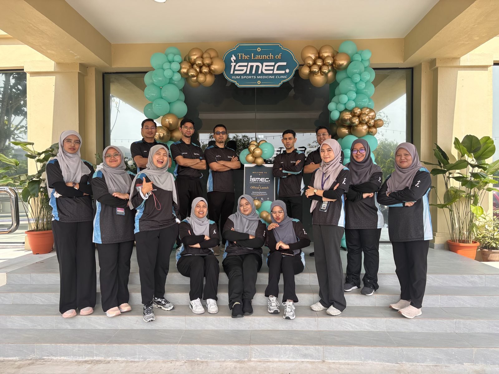 The ISMEC team